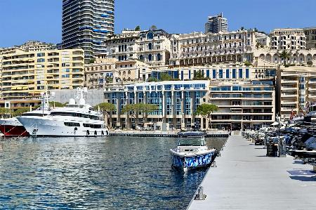 Apartment in the main Monaco harbour