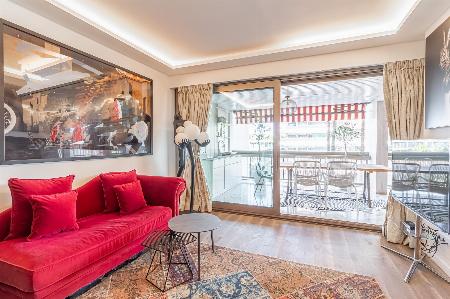 Ideal pied-a-terre in the Golden Square