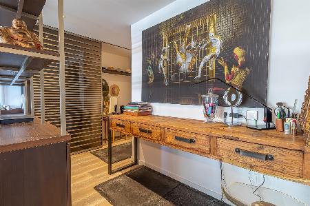 Ideal pied-a-terre in the Golden Square