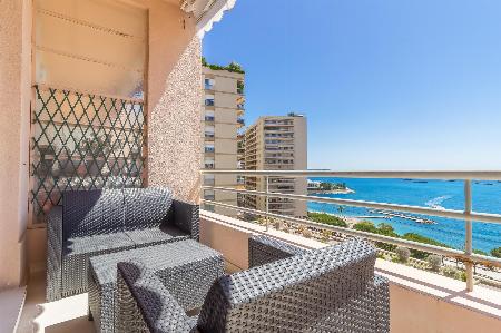 TWO BEDROOM APARTMENT WITH SEAVIEW